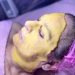 Facial 