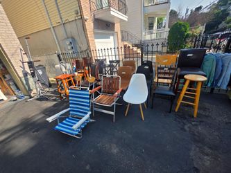Chairs / stools