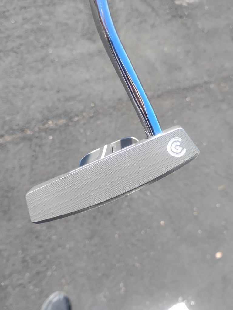 Golf Clubs! Cleveland T-Frame Putter! W/Super Stroke Grip!