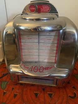 Vintage jukebox radio