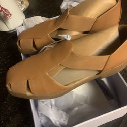 Aerosol women Comfortable Sandals 