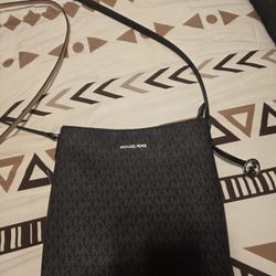 Michael Kors Crossbody Bag
