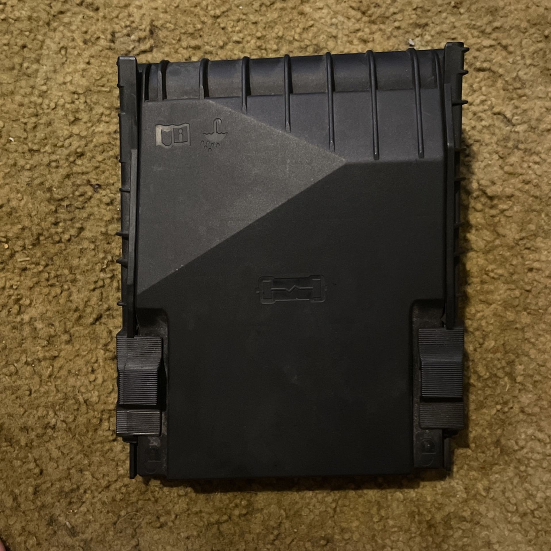 OEM Fuse Box Cover Audi / VW