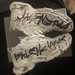 Balenciaga Runner Graffiti - Size 12