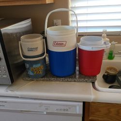 Coleman Jugs & a Rubbermaid 