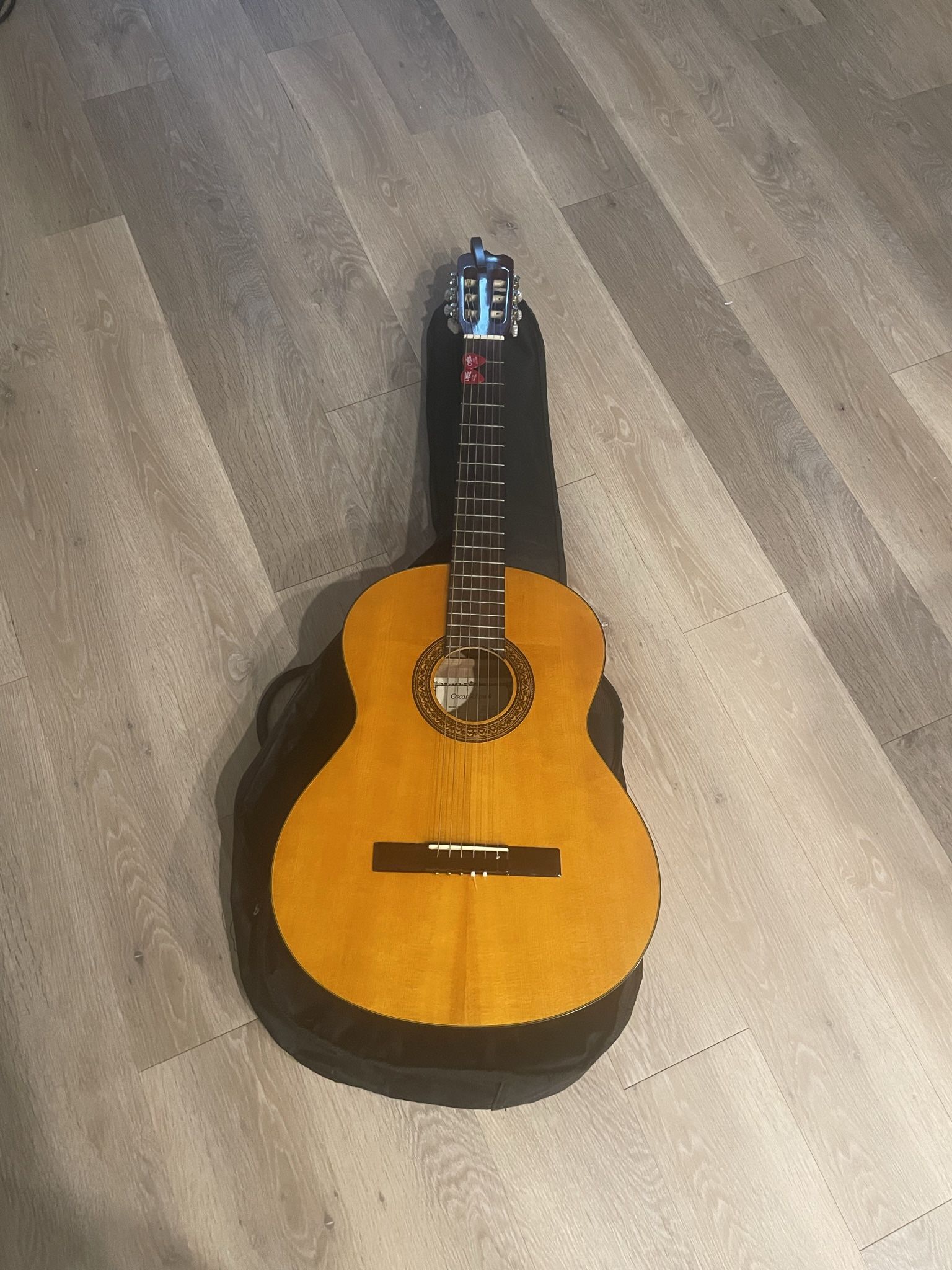 Oscar Schmidt Model 0C11