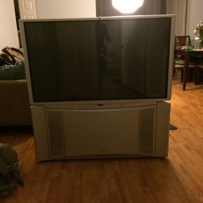 Hitachi 51" FREE Fully functional Rear Projection TV model #51F510.