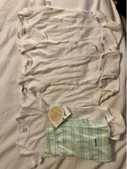 0-3 & 3-6 mos clothing