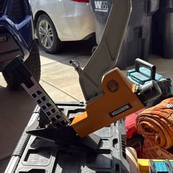 Bostitch Flooring Nailer