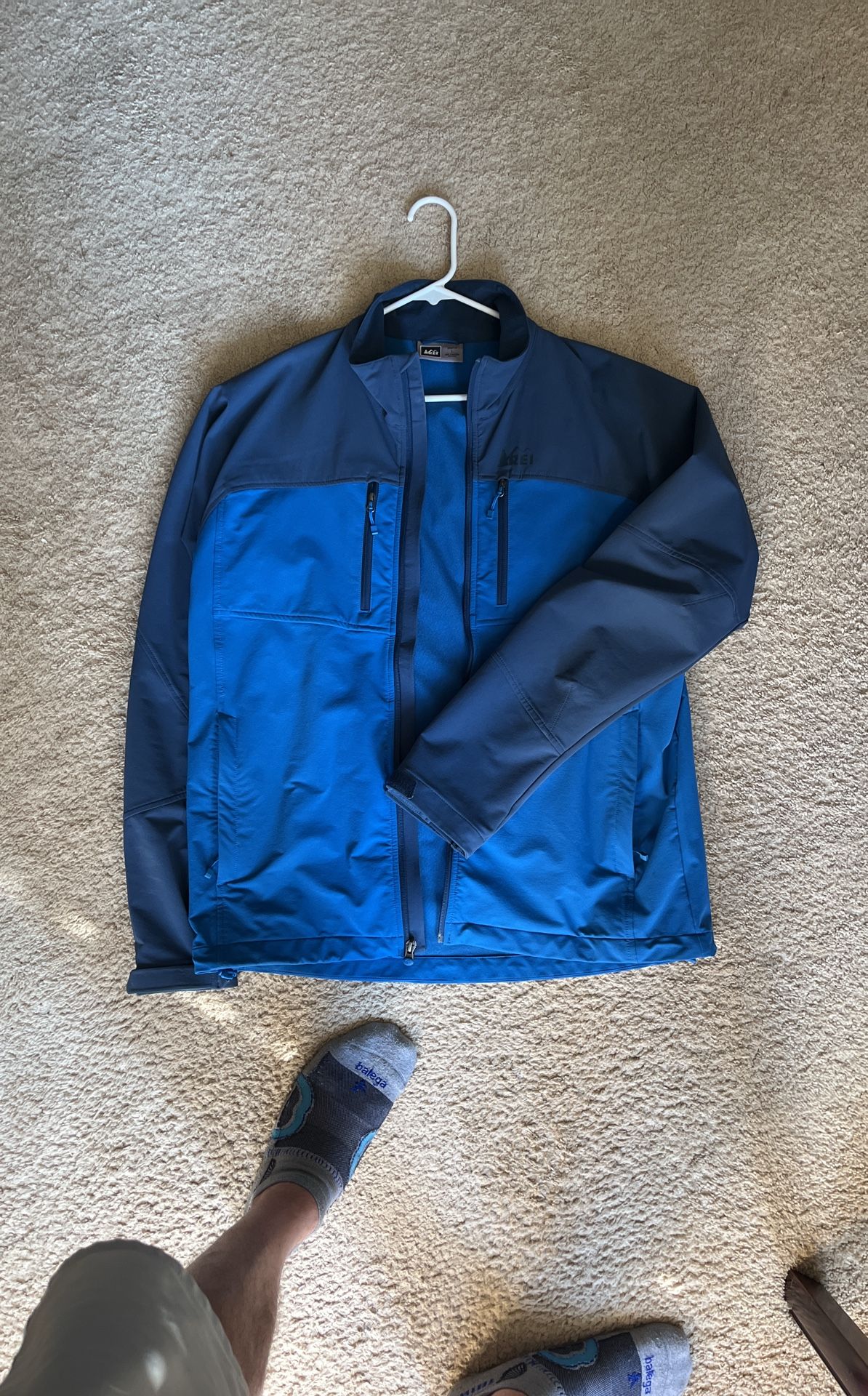 Mens Large REI Jacket