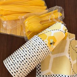 Bee Themed Party Cups And Utensils