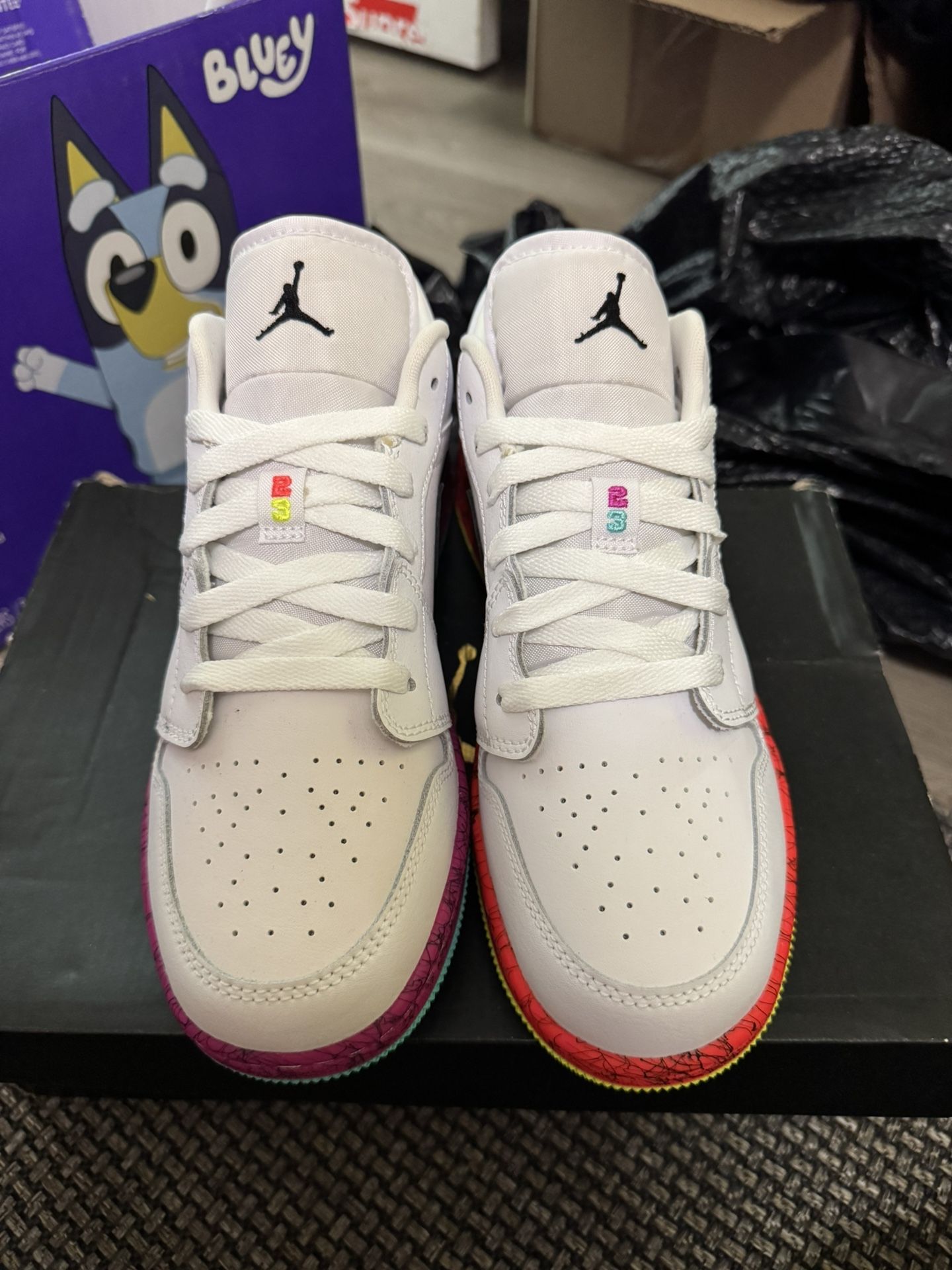 Jordan Low 1 6y 