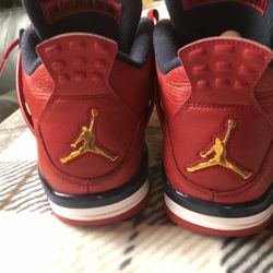 Jordan retro 4 Fiba