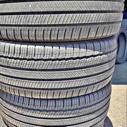 235/45/18 Vendo Un Set De Llantas Marca Michelin En Muy Buenas Condiciones De Vida Las 4 