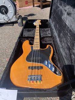 Squier Vintage Modified 70s Jazz Bass Guitar