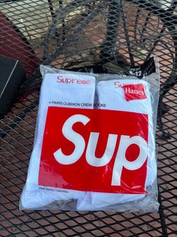 Supreme socks
