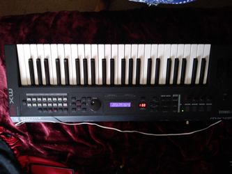 Yamaha MX49 Keyboard