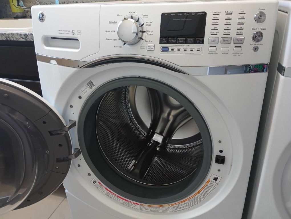 GE Energy Star Front Load Washer  w Steam