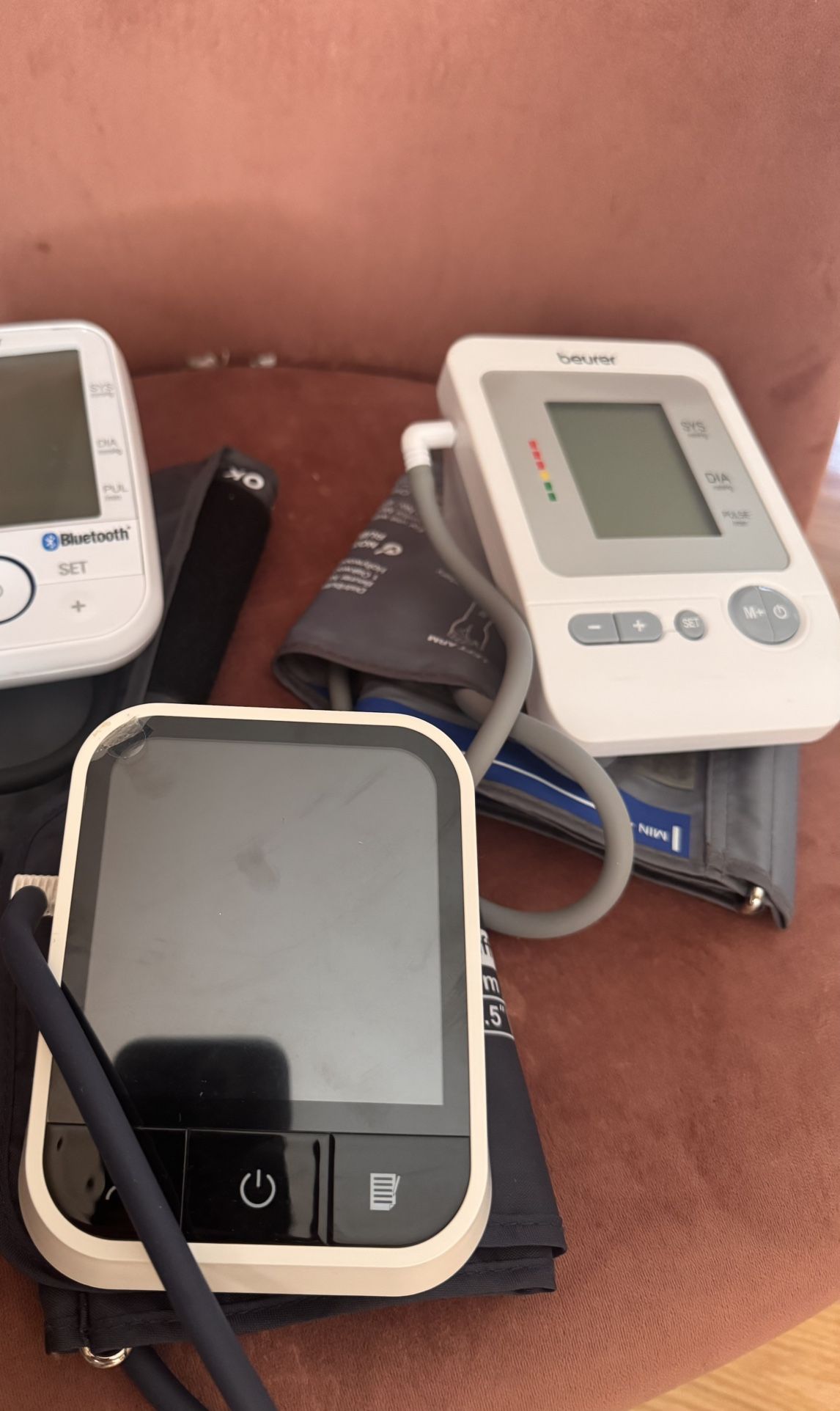 Blood pressure monitor