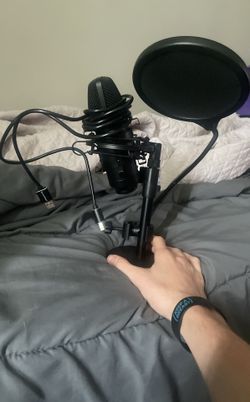 Amcrest gaming microphone