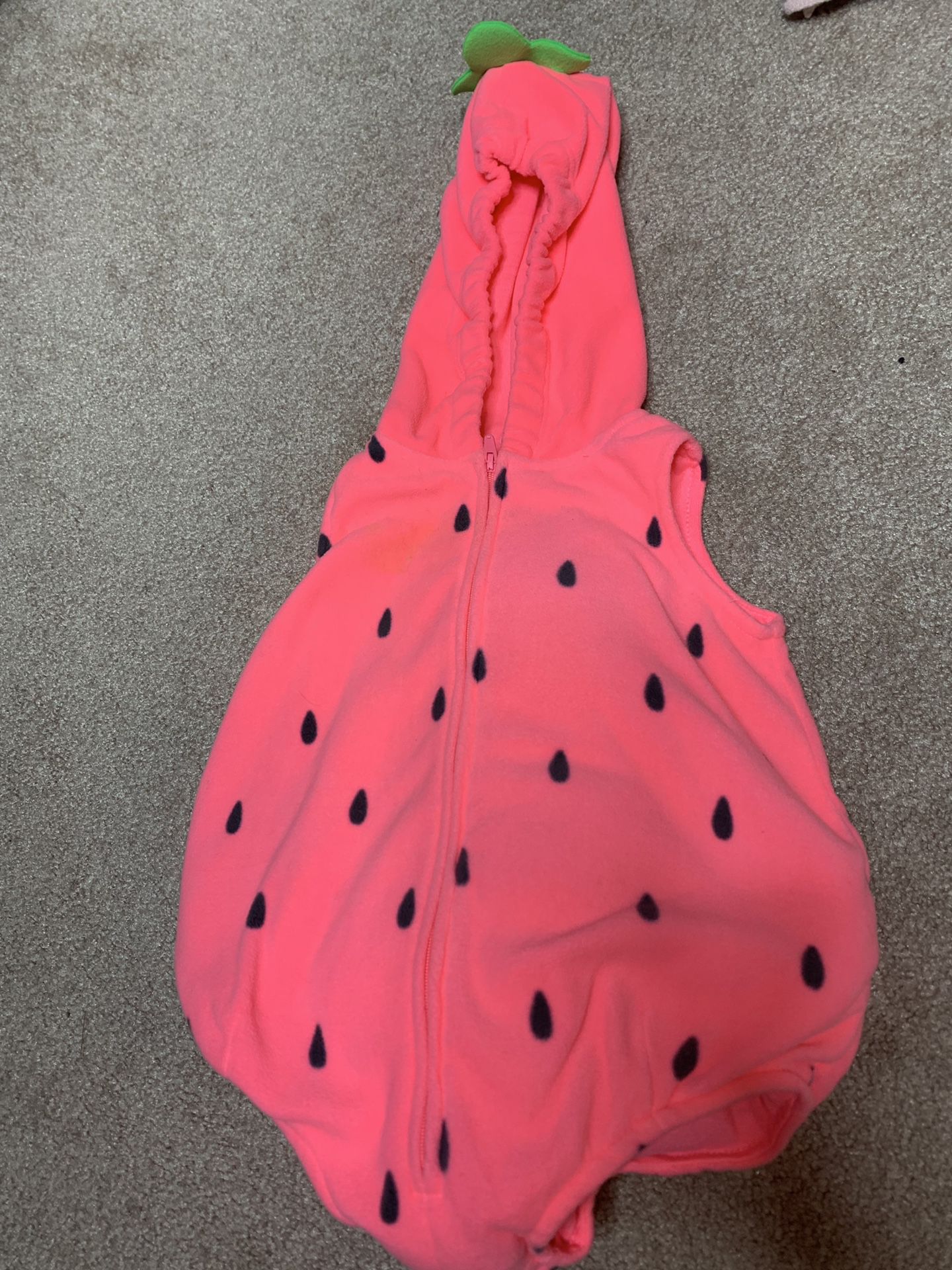 Strawberry costume (6-9 months)
