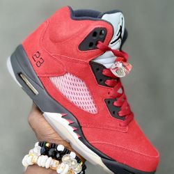 Nike Air Jordan 5 “Raging Bull 2021”