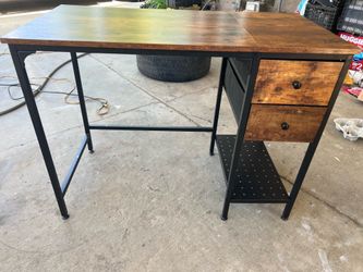 Computer desk perfect condition