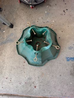 Christmas tree stand