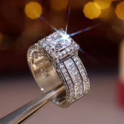 4CT Princess Cut Lab Created Diamond 18k White Gold Plated Halo Ring Mega Sale , Sizes 6,7,8