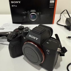 Sony-A7S lll-Mirrorless-Digital-Camera-Lens 