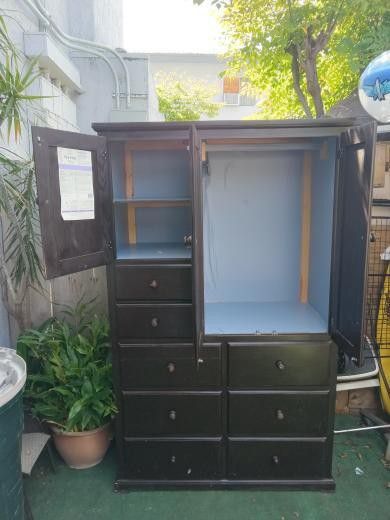 Dresser/wardrobe  For toddlers 