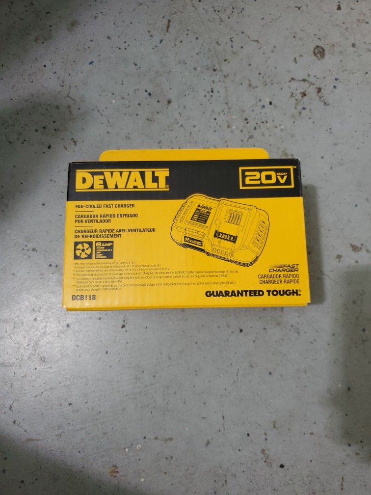 Dewalt Fast Charger