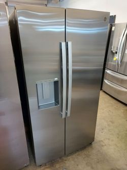 GE 24cu.ft Side-By-Side Refrigerator