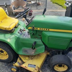 1972  John Deere Lawn Tractor 14 Hp 214