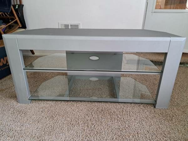 TV Stand! Gray in color w/ Glass! Excellent Shape!