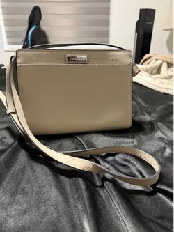 Calvin Klein Beige Crossbody Purse / Shoulder Bag – Excellent Condition