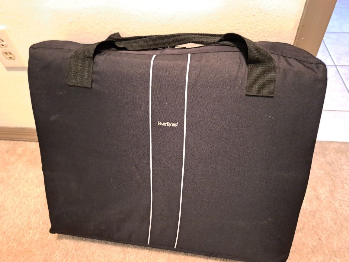Baby Bjorn Travel Crib Playpen for Sale in Brandon, FL OfferUp