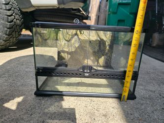 Reptile Enclosure/Terrarium