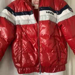 Levi’s Puffer Jacket 