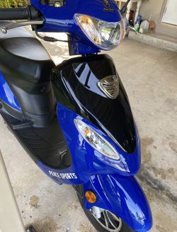 Scooter 2020 🛵 🔥( Really Like Like New)