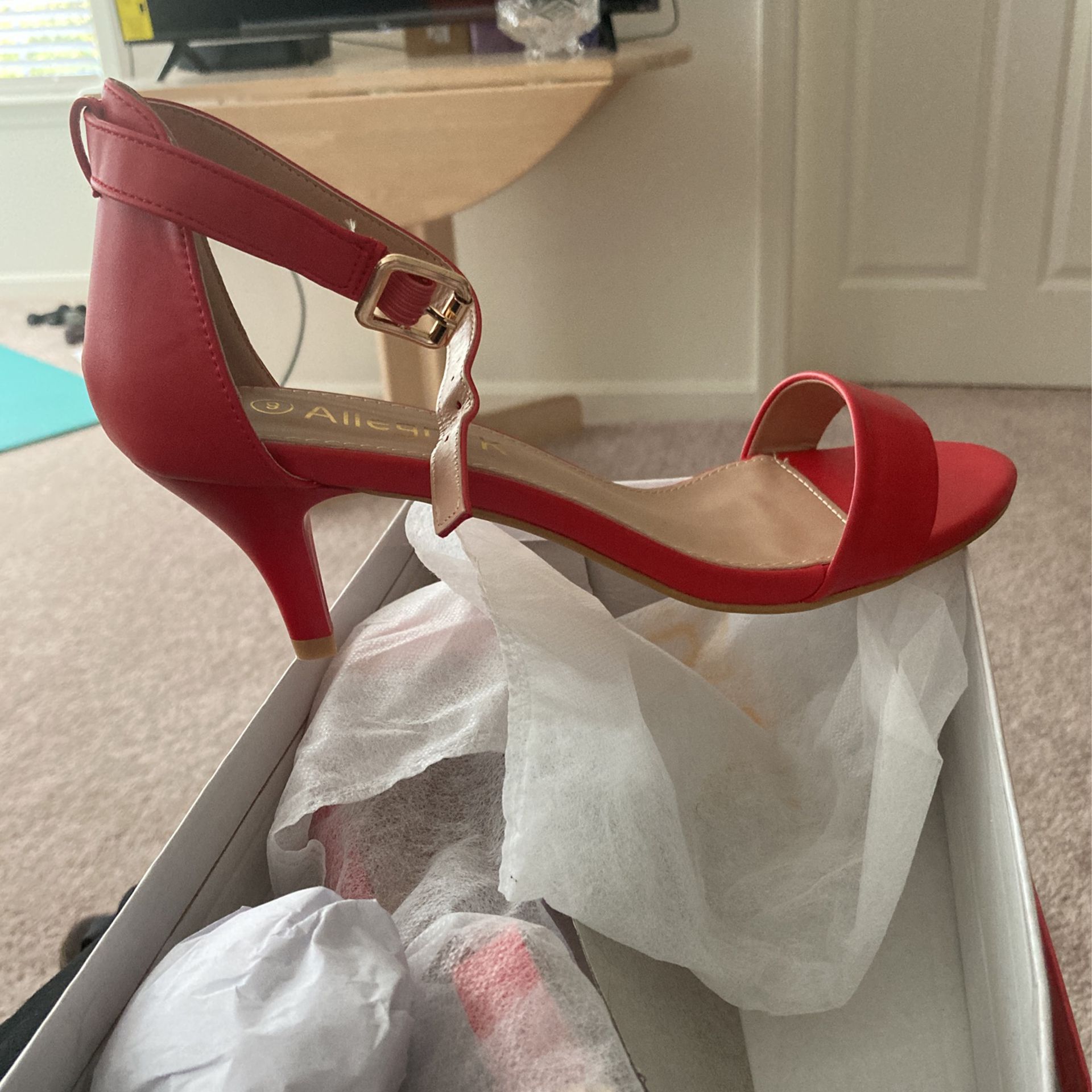 BRAND NEW, Beautiful, Red Holiday Sandals