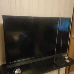 Vizio 47" Flatscreen Smart-TV For Sale...