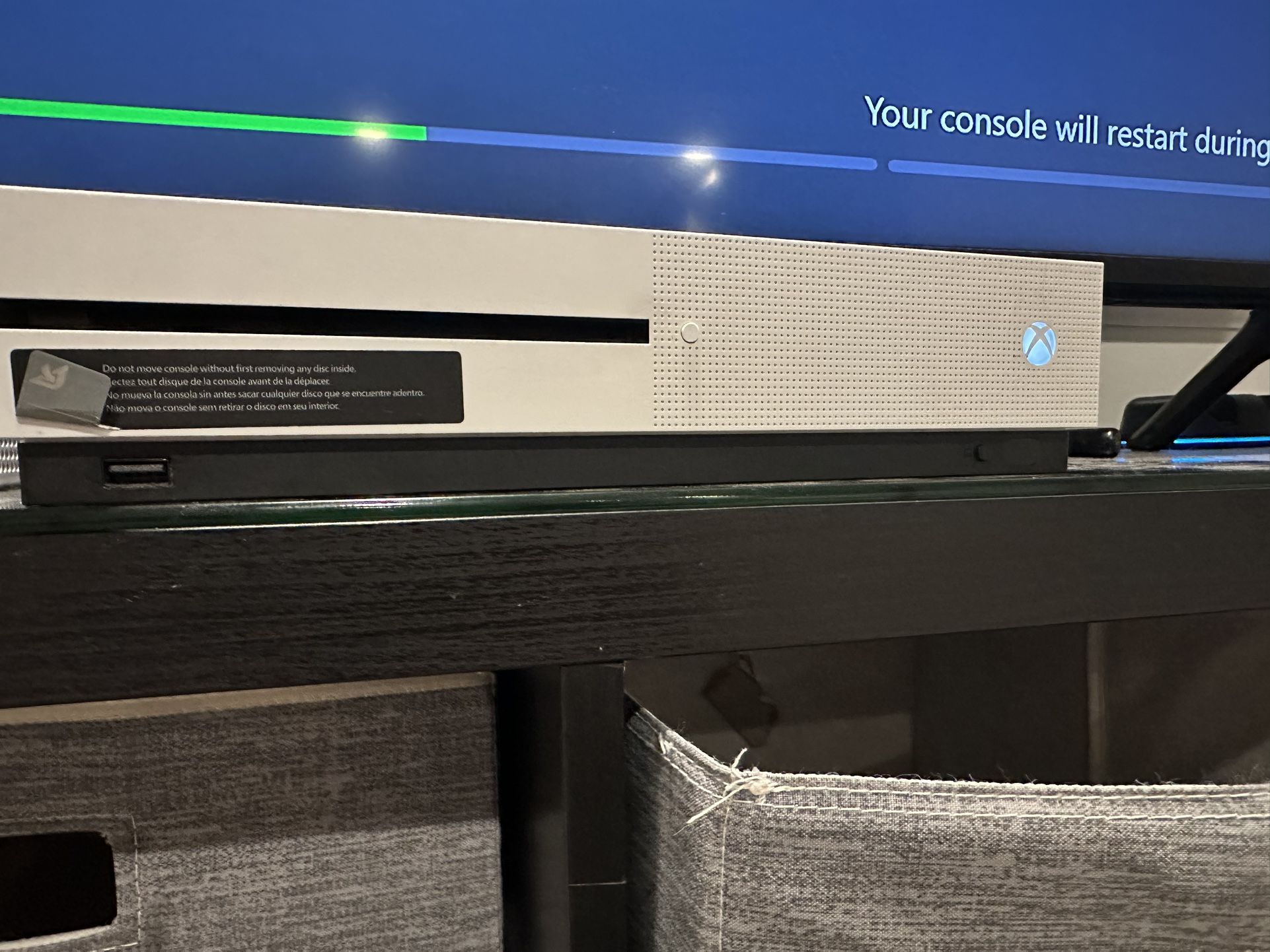 Xbox One With Game, Headphones, Controllers