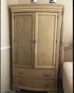 Armoire