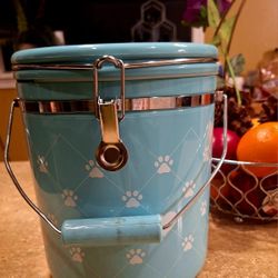 Pet Canister
