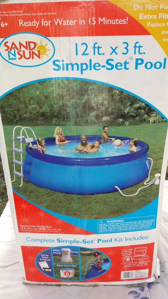 Sand n Sun Simple Set Pool $175 (12' x 3') Filter Pump and ladder included (still in the box) (used pool once without pump and Ladder)