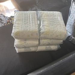 Pampers Size 3 