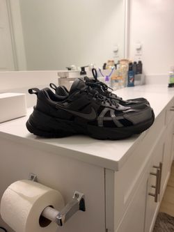 Nike V2K Run 'Black Anthracite’