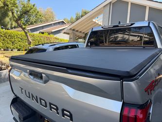 Tyger Tonneau Bed Cover 2022+ Toyota Tundra 5.5 ft Bed