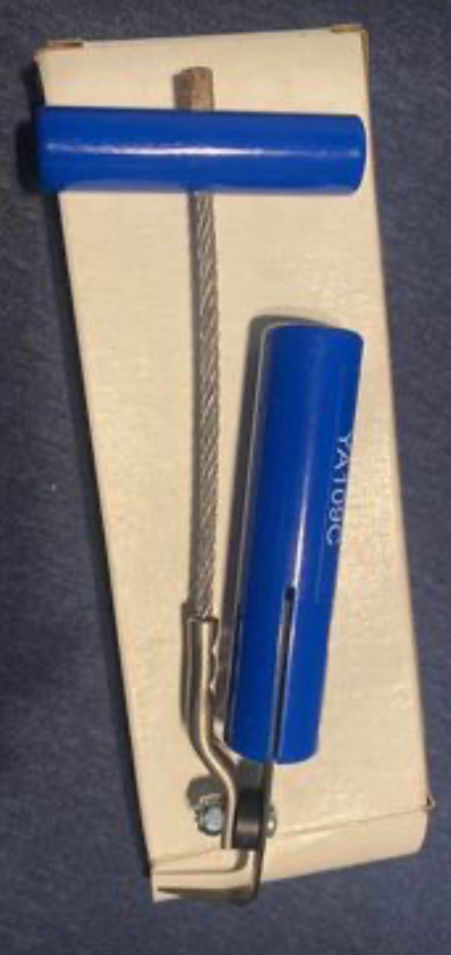 Windshield Removal Tool (Blue Point)